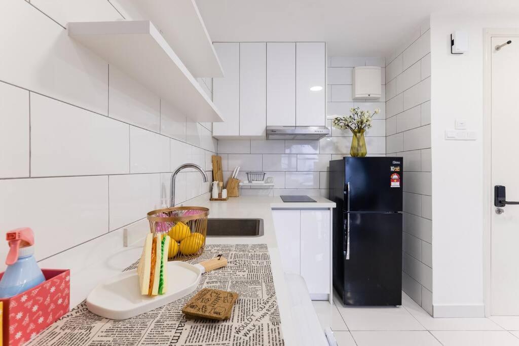 Apartamento Arte Mont Kiara Duplex 4 Pax Jacuzzi Kuala Lumpur Exterior foto